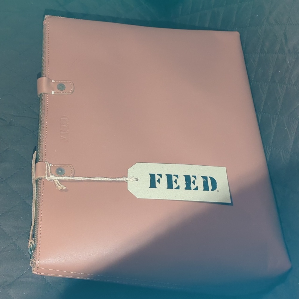 Feed Large Purse - Picture 6 of 8